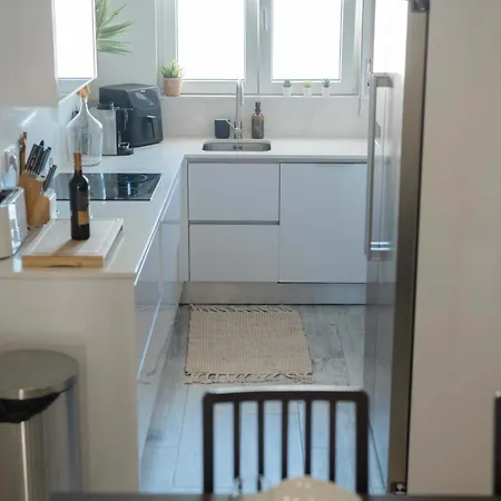 Elegant 3-bed Family House With Large Pool Area פראייה דה לורינייה